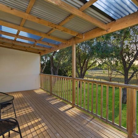A1 Motels And Apartments Port Fairy Exterior photo