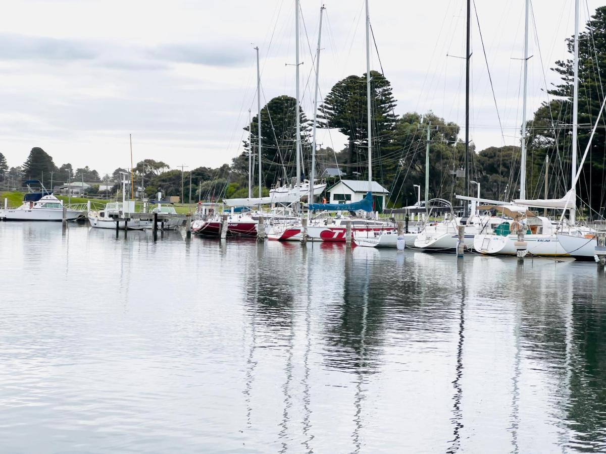 A1 Motels And Apartments Port Fairy Exterior photo