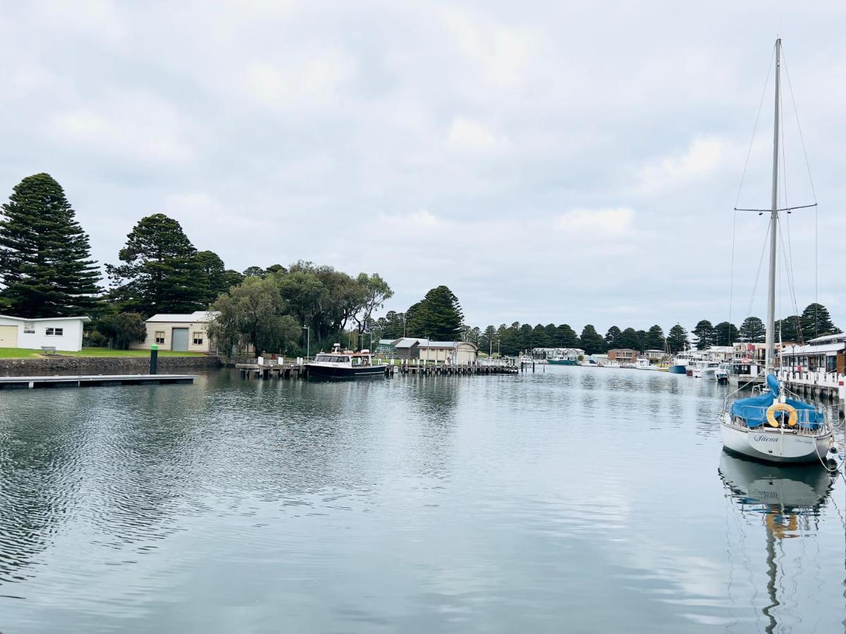 A1 Motels And Apartments Port Fairy Exterior photo