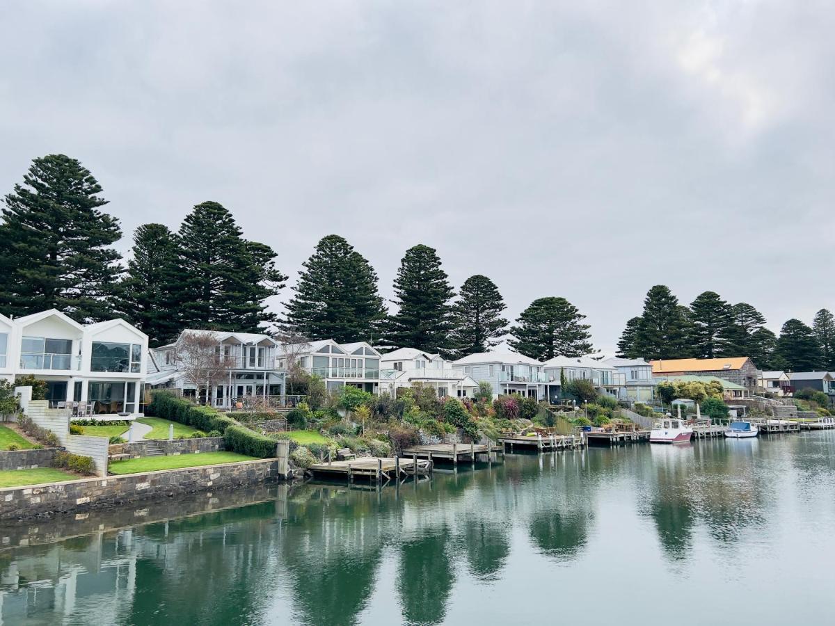 A1 Motels And Apartments Port Fairy Exterior photo